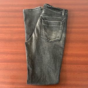 Silence and noise high rise twig